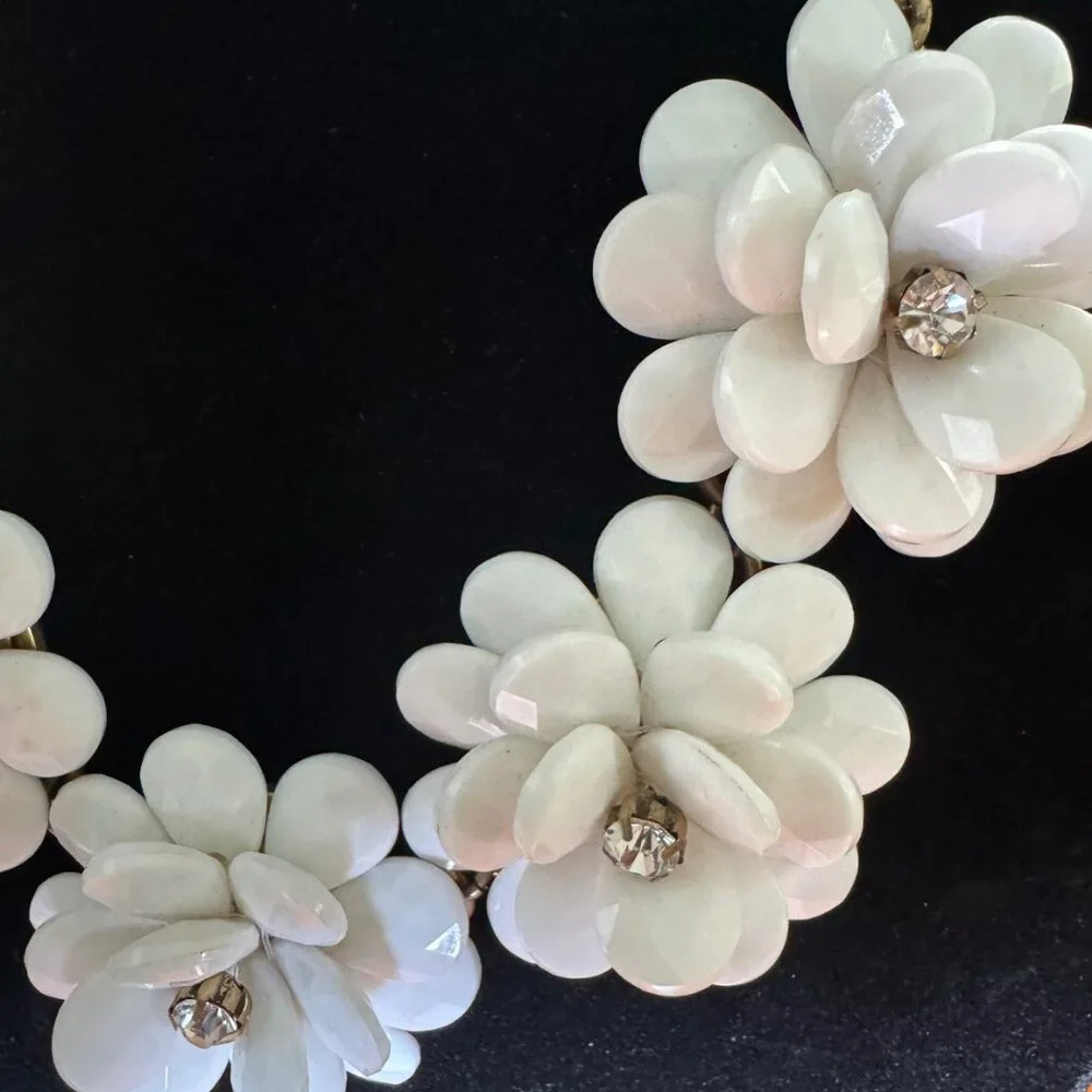 J.Crew White Floral Statement Necklace Rhinestone Resin Petal Gold Tone 21